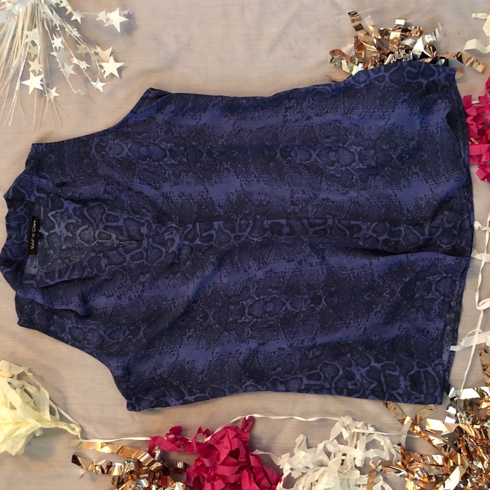 Snake print top